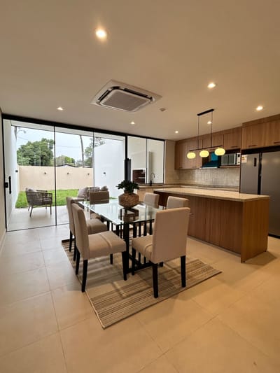 ALQUILO HERMOSO DÚPLEX AMOBLADO CONDOMINIO EN LUQUE – ZONA AEROPTO RAKIURA