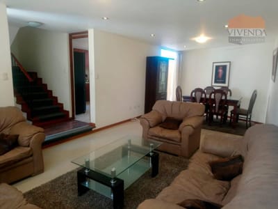 Linda Casa en Venta, Zona Residencial de Cayma