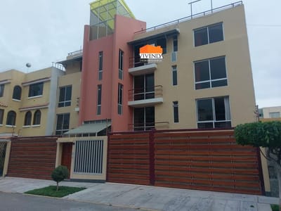 Amplios y Cómodos Dptos. Amoblados en C. Colorado 180 m²
