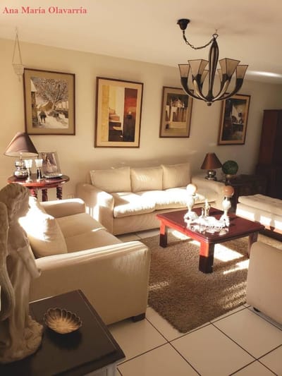 Vendo Cayma - Ingenieros, Preciosa Casa, Zona Exclusiva