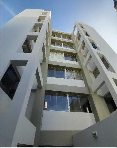 Vendo Dpto Estreno $179 mil Parte Baja Cayma Zona Privada 120m2