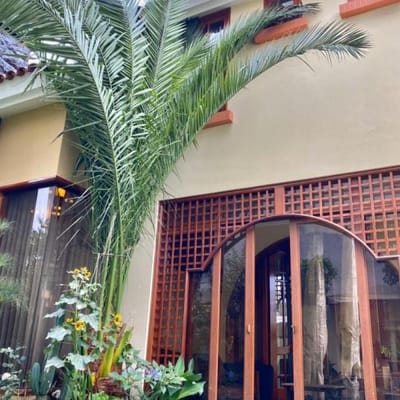VENDO HERMOSA CASA CON PISCINA EN URBANIZACIÓN PRIVADA SAN RAFAEL - YANAHUARA