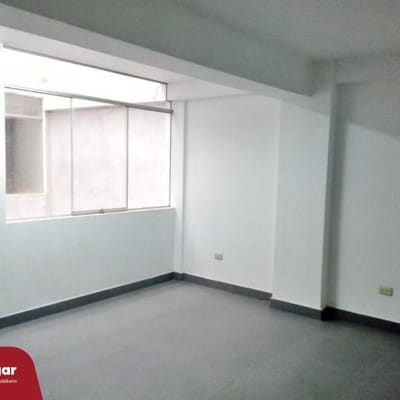 SE ALQUILAN HERMOSAS Y MODERNAS OFICINAS DE ESTRENO