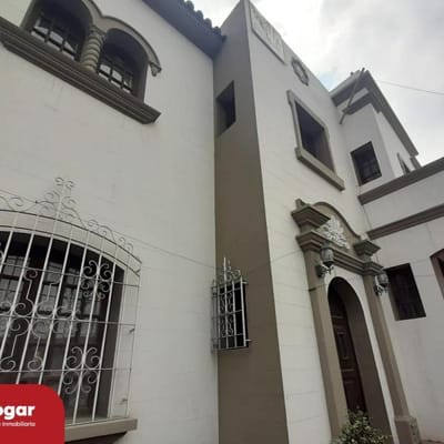 VENTA DE HERMOSA CASA EN CERCADO. EXCELENTE UBICACIÓN.