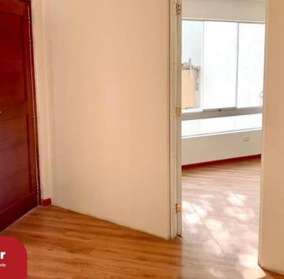 VENDO DEPARTAMENTO ILUMINADO, CERCA A LOS BANCOS Y CENTROS COMERCIALES EN CAYMA