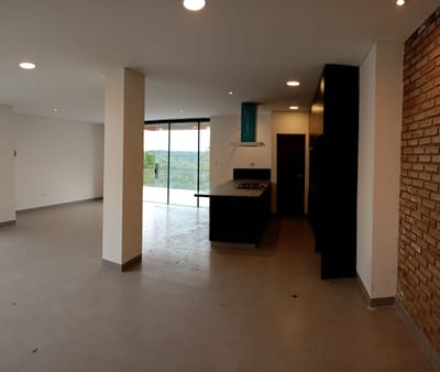 HERMOSA CASA EN VENTA ,URUBO CONDOMINIO FLORIDA II 