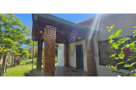 VENDO CASA EN LA CIUDAD DE CABAÑAS.
