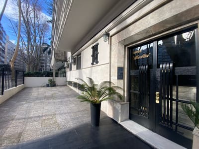 VENTA APARTAMENTO DOS DORMITORIOS POCITOS A PASOS DE RAMBLA
