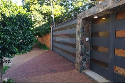 Duplex a metros del Pinedo
