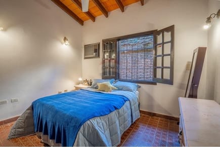 VENDO HERMOSA CASA EN ESQUINA EN FERNANDO DE LA MORA