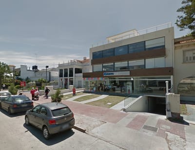 Venta de Local Comercial en punto estratégico de Carrasco Con Renta