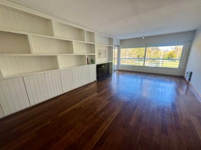 Venta Apartamento 2 Dormitorios En Carrasco Sur