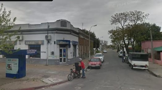 Cno Maldonado esq. Celiar - local y 4 viviendas