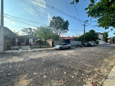 Terreno con Casa a 500 mts molas lopez 