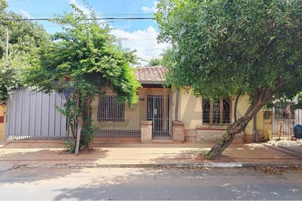 CASA EN VENTA - FERNANDO DE LA MORA