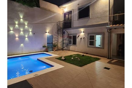 VENDO AMPLIA CASA EN VILLA ELISA