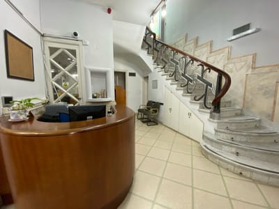 INMUEBLE DE ESTILO 704 m2 EN CORDON SOBRE BV ARTIGAS!