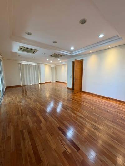 Amplio y Moderno Departamento en Alquiler, Estratégicamente Ubicado en Zona Paseo Galería