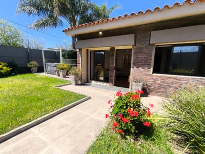 Venta Casa 2 Dor Opción 3 Con Patio Garaje y Parrillero