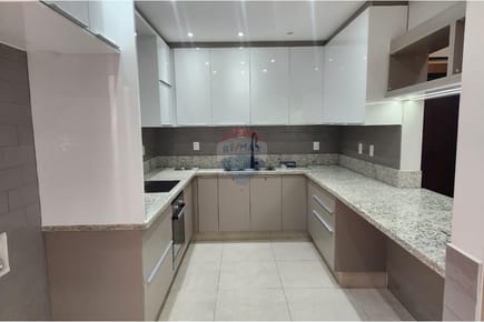 RESIDENCIA EXCLUSIVA EN EL PRESTIGIOSO BARRIO SAN VICENTE