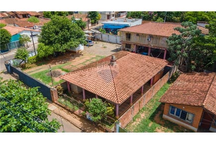 EXCELENTE OPORTUNIDAD: PROPIEDAD EN ESQUINA EN VENTA EN SAN LORENZO