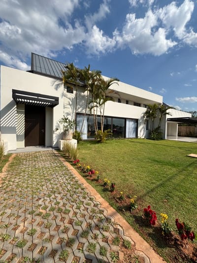 VENDO CASA A ESTRENAR SURUBI’I