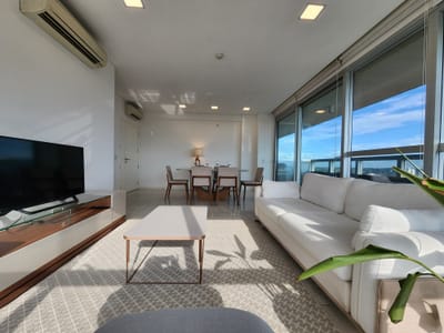 EXCLUSIVO DEPARTAMENTO FULL AMOBLADO DE 3 DORMITORIOS EN ALQUILER.