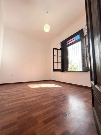 VENTA CASA EN CORDON NORTE, 4 DORMITORIOS Y ALTILLO, AZOTEA, FRENTE CON COCHERA