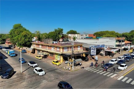 PROPIEDAD COMERCIAL EN ESQUINA EN VENTA - SAN LORENZO
