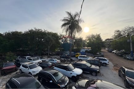 VENDO AMPLIO TERRENO COMERCIAL ZONA PINEDO
