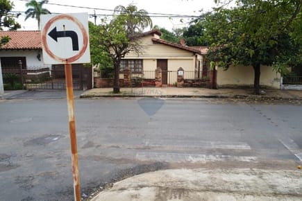 TERRENO SOBRE ALAS PARAGUAYAS BARRIO MARISCAL