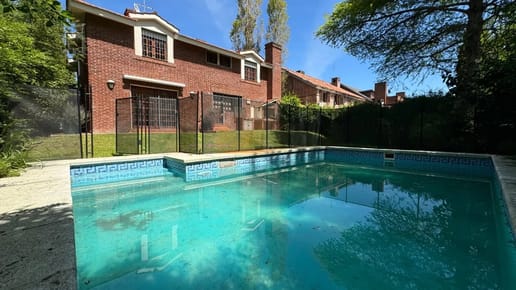 Jardines De Carrasco Padrón Único Piscina Amplia Buena Construcción