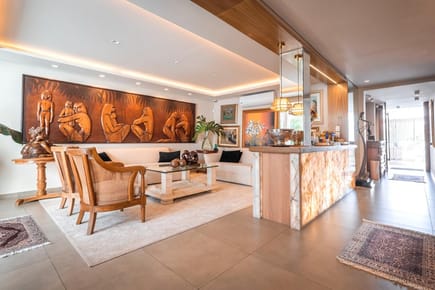 Residencia de Lujo en Venta – Virgen del Huerto, Asunción