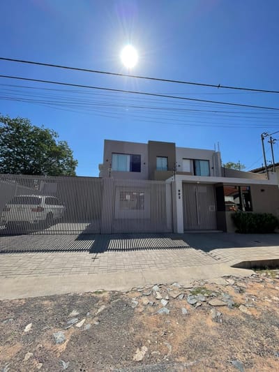 Residencia de Lujo en Venta – Virgen del Huerto, Asunción