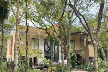 VENDO HERMOSA RESIDENCIA EN MARIANO ROQUE ALONSO BARRIO CERRADO SURUBII