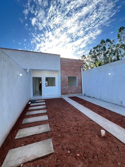 VENDO CHALET A ESTRENAR EN VILLA ELISA DE TRES DORMITORIOS