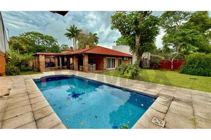 Vendo Hermosa Casa amoblada con piscina en Puerta del Lago !!