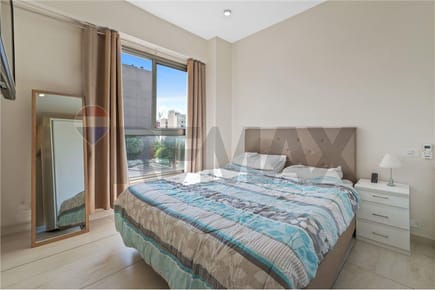 En venta departamento en FORVM Villa Morra