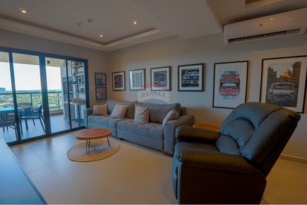 Departamento amoblado + 4 cocheras en Las Lomas, Carmelitas, Asunción