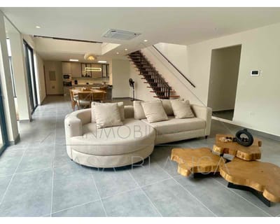En venta‼️ Casa en San Bernardino, Zona Avda. Mbocaya ?