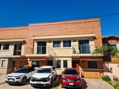 EN VENTA DUPLÉX ZONA SAN VICENTE