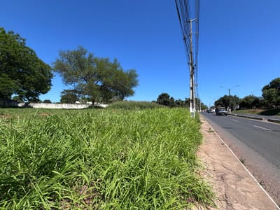 VENDO AMPLIO TERRENO EN SAN ANTONIO