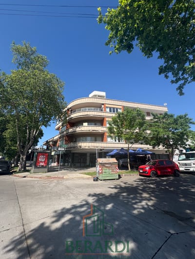 VENTA- PRADO Apartamento 2 dorm + Serv. completo y Garaje