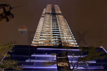 Vendo Departamento en PETRA TOWER     J.A.