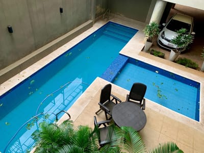 Departamento de 3 Dormitorios en venta en pleno Villa Morra