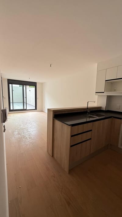 Oportunidad a estrenar apartamento 1 dormitorio con patio y Garaje