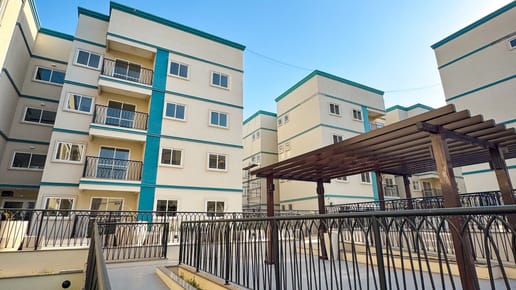 Exclusivo Departamento de Lujo en Condominio Acaua: Vistas Panorámicas a los Impresionantes Saltos del Monday - Franco