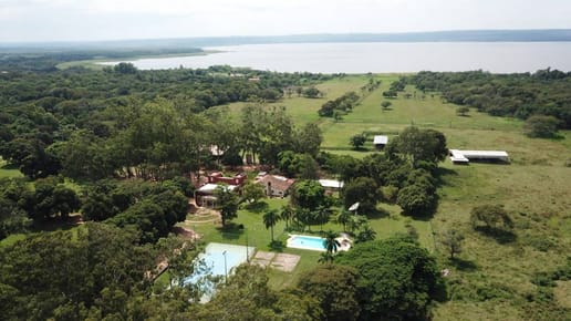 UNICA propiedad a orillas del Lago Ypacarai