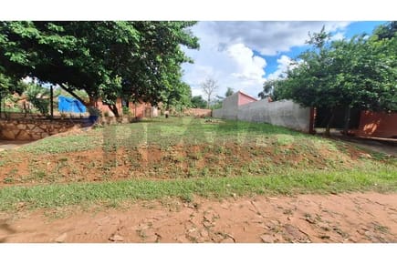 EN VENTA TERRENO EN LA CIUDAD DE ÑEMBY