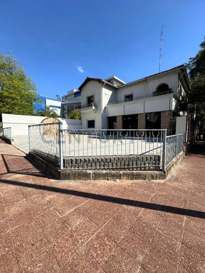 Vendo oficina corporativa sobre Avda Mariscal López Ciudad Nueva